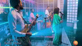 Veronica Adane - Kurfya - ቬሮኒካ አዳነ - ኩርፊያ - New Ethiopian Music | Live performance | Seifu on EBS